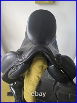 Tota Dressage Saddle 17 Adjustable Width-includes girth and saddle cover Tota Dressage Saddle 17 Adjustable Width-includes girth and saddle cover
