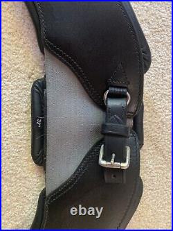 Total Saddle Fit STRETCHTEC Dressage Girth 32- Black with Leather Liner
