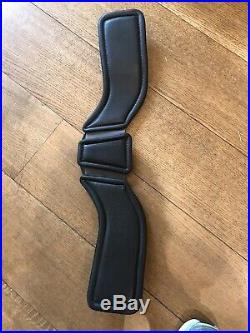 Total Saddle Fit Shoulder Relief Girth StretchTec, Size 24, Black Leather