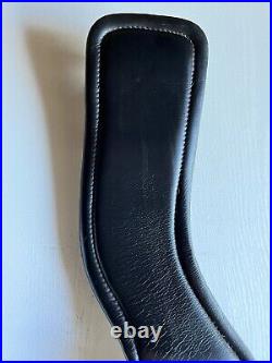 Total Saddle Fit StretchTec 28'' Dressage Girth Black Priced New At $209