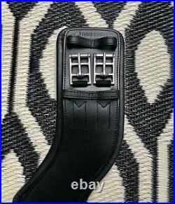 Total Saddle Fit StretchTec Dressage Girth 26 Black Leather Liner