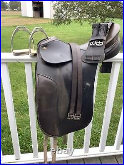 Used Dressage Saddle Coventry 17.5