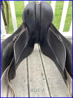 Used Dressage Saddle Coventry 17.5