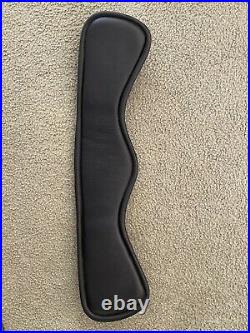 Waldhausen Contour Crescent Black Padded Leather Dressage Short Girth 20 50cm