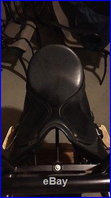 Wintec Dressage 250 Saddle 17.5 With Gullet kit, leather, irons, girth, and pad