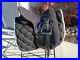 Wintec_Dressage_Saddle_17_with_irons_leathers_pad_and_two_girths_01_ej
