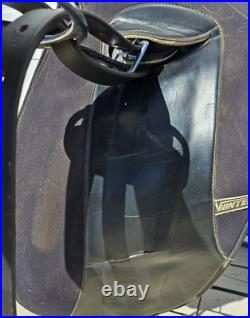 Wintec Sport Saddle 17 Light Weight All Around English Saddle Stirrups & Girth