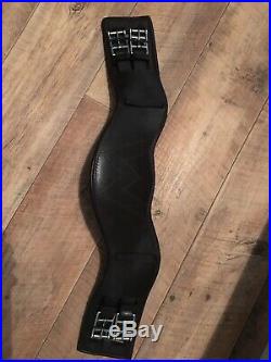 Wow Padded Curved Dressage Girth 24 inch in Nutmeg (Havana Brown) RRP £175